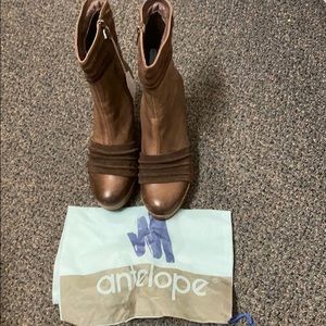 Antelope Boots leather & suede